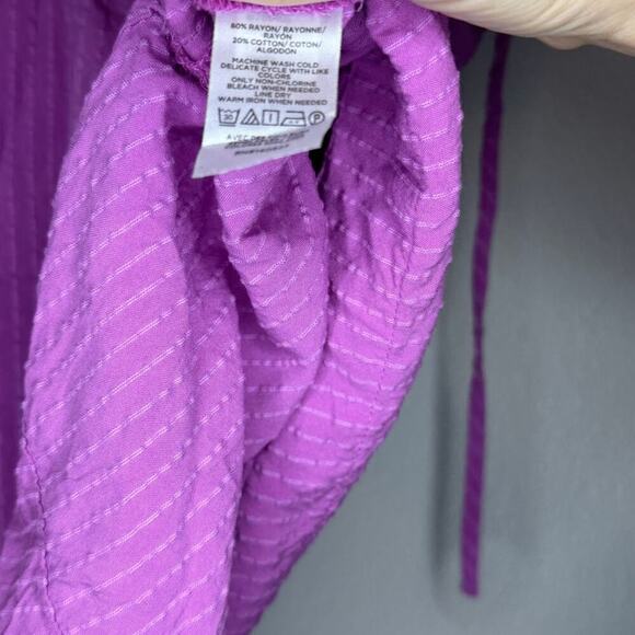 Loft Pink Seersucker Tie Back Yoke Top V-neck Cotton Blend Size Medium - Picture 7 of 7